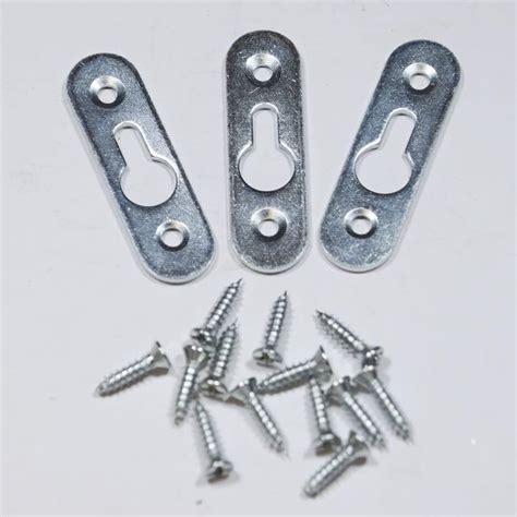 screws for keyhole hanger